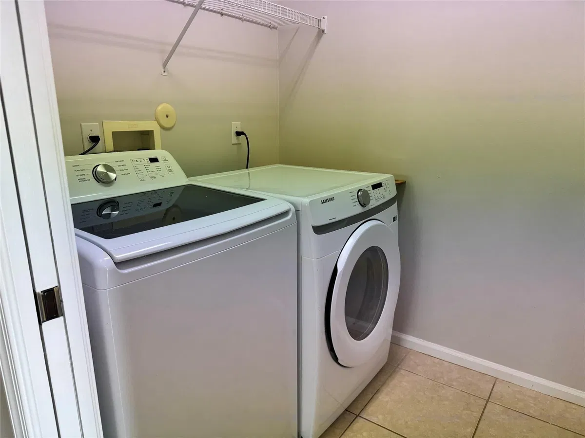 Residence photo 19