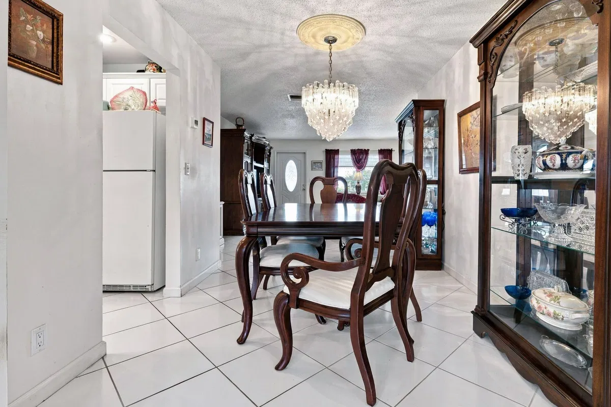  Residence photo 7