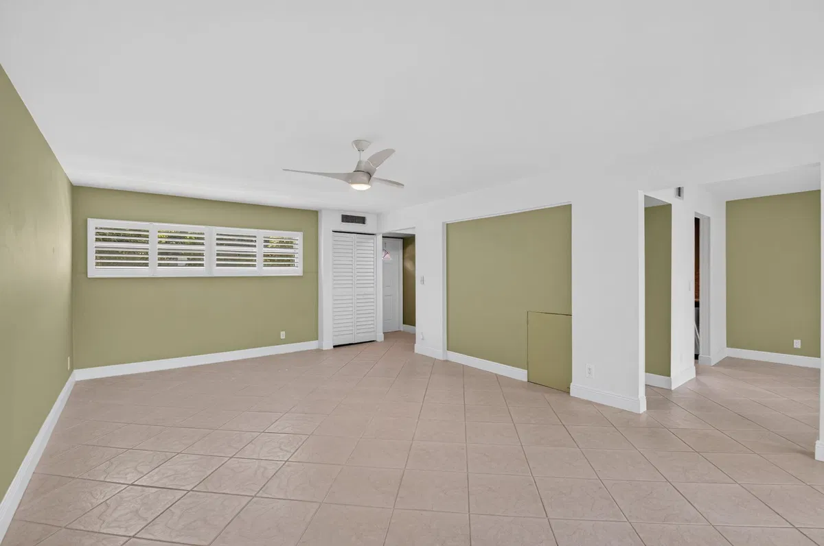  Unit 106C photo 10