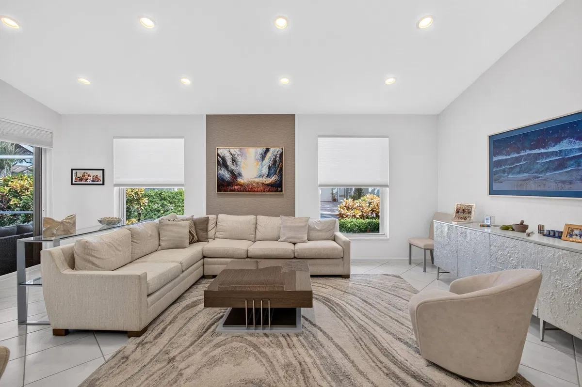 Residence photo 19