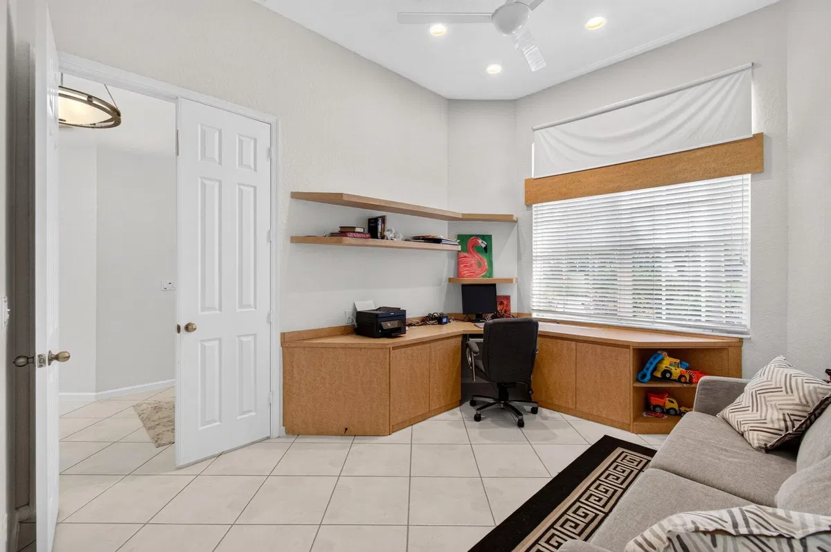 Residence photo 46