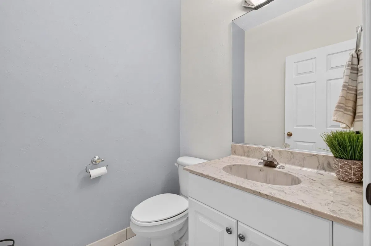 Residence photo 49