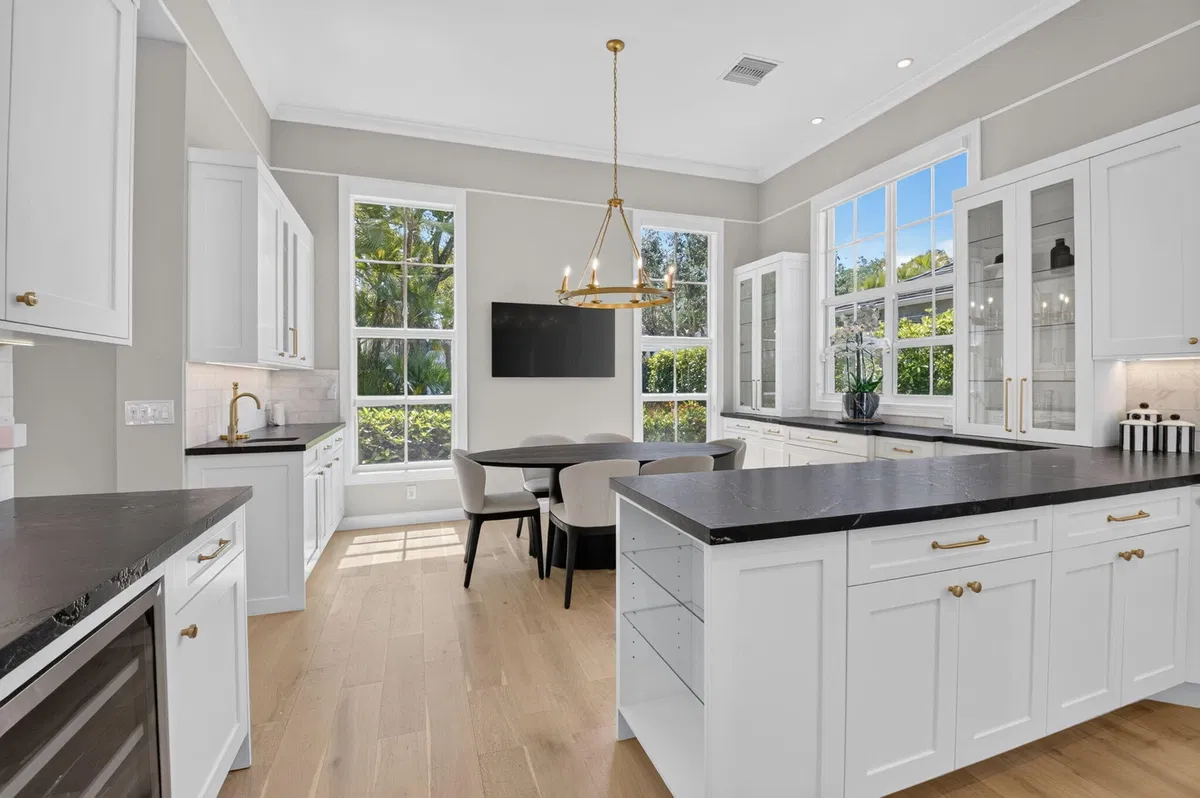 Woodfield Country Club Residence photo 16