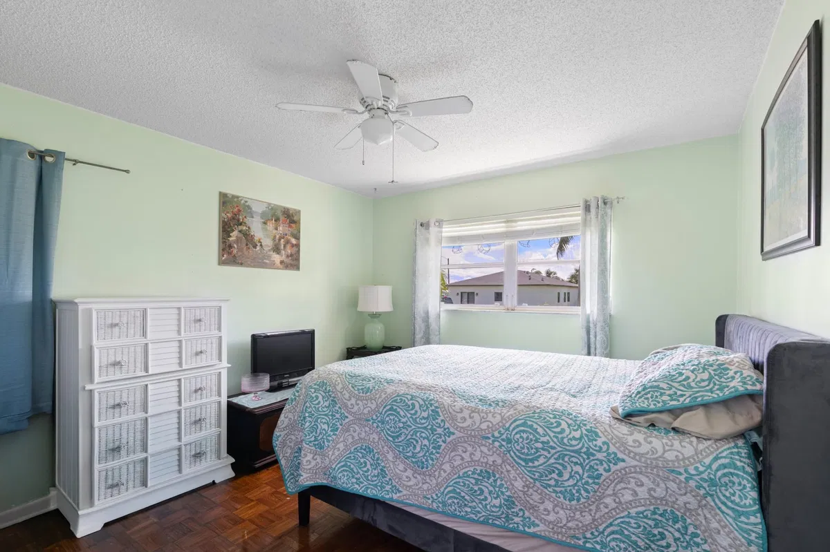  Residence photo 22
