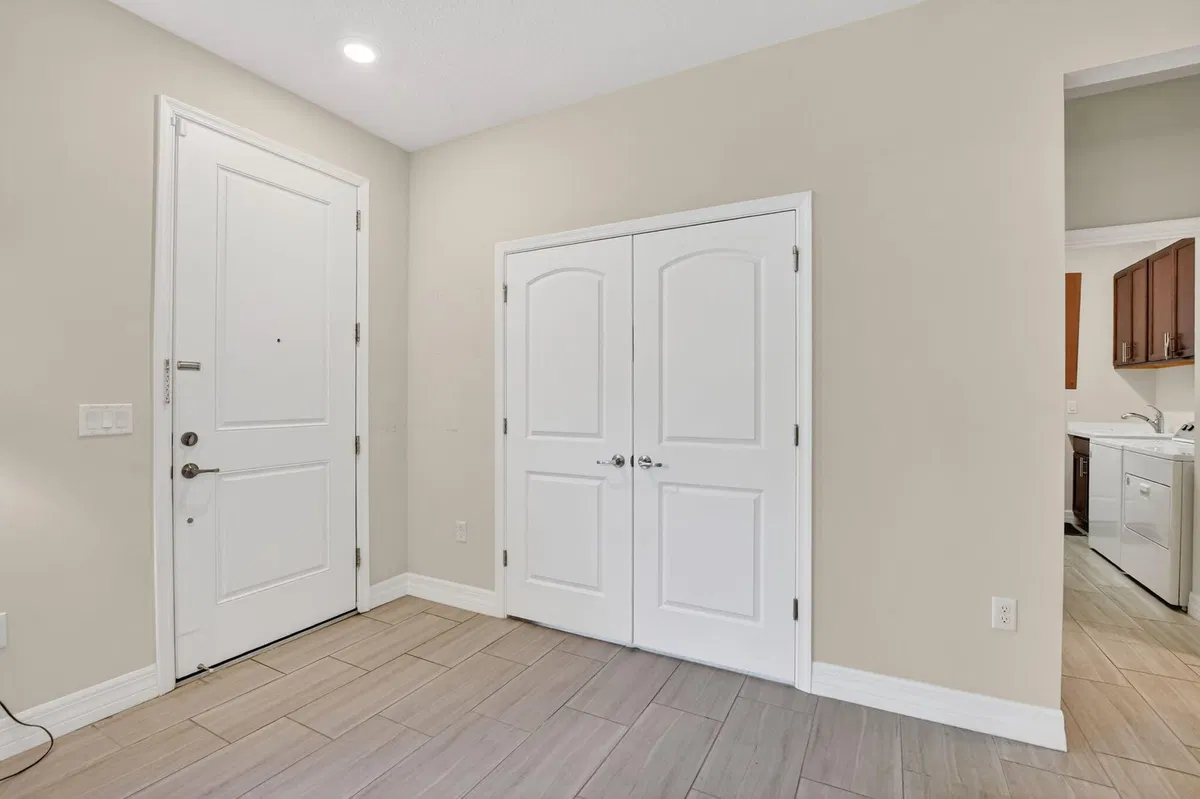 Residence photo 7