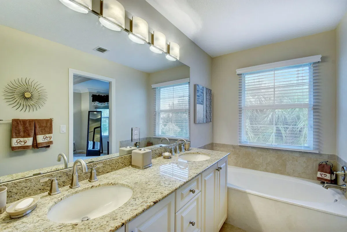 Residence photo 25