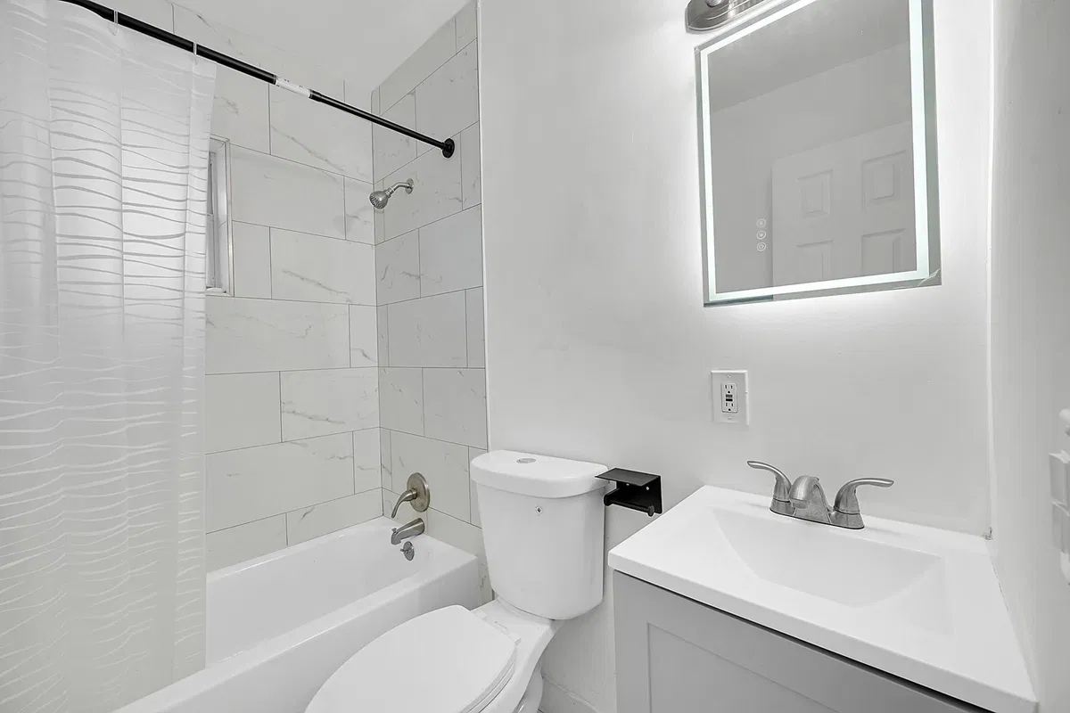 Unit 2 photo 10