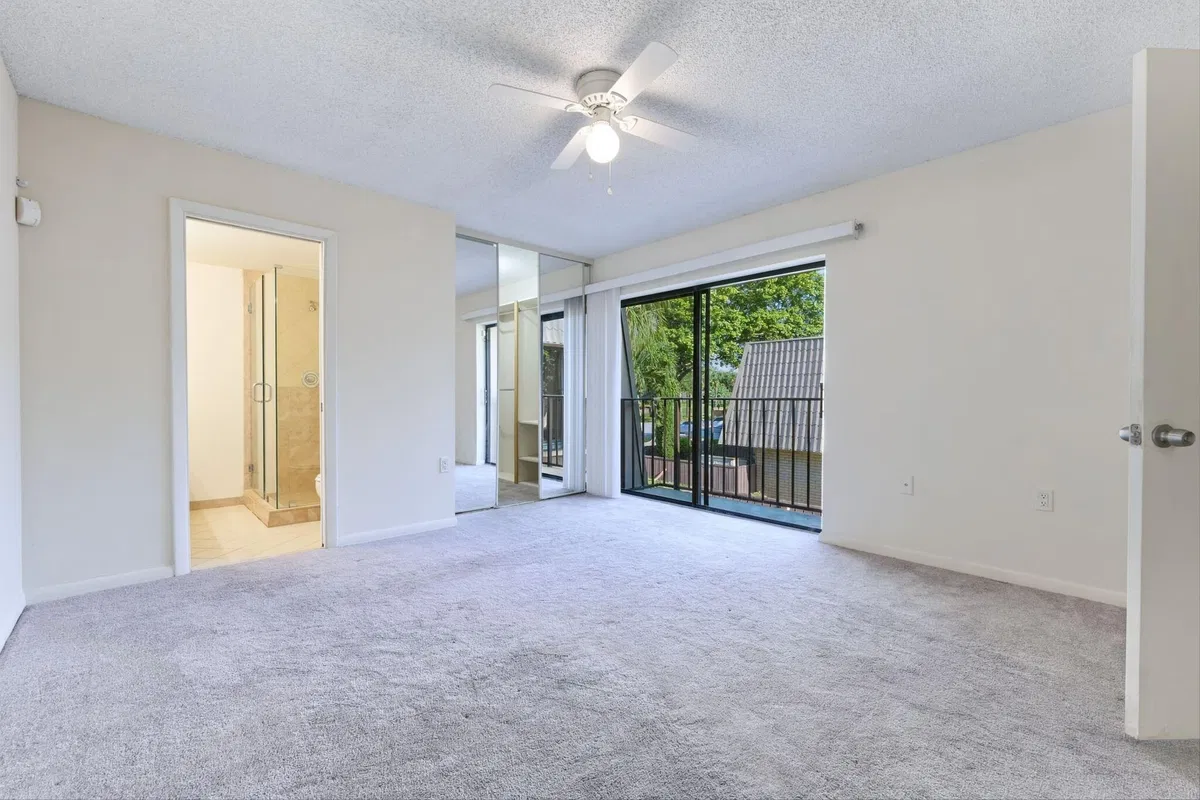 Residence photo 13