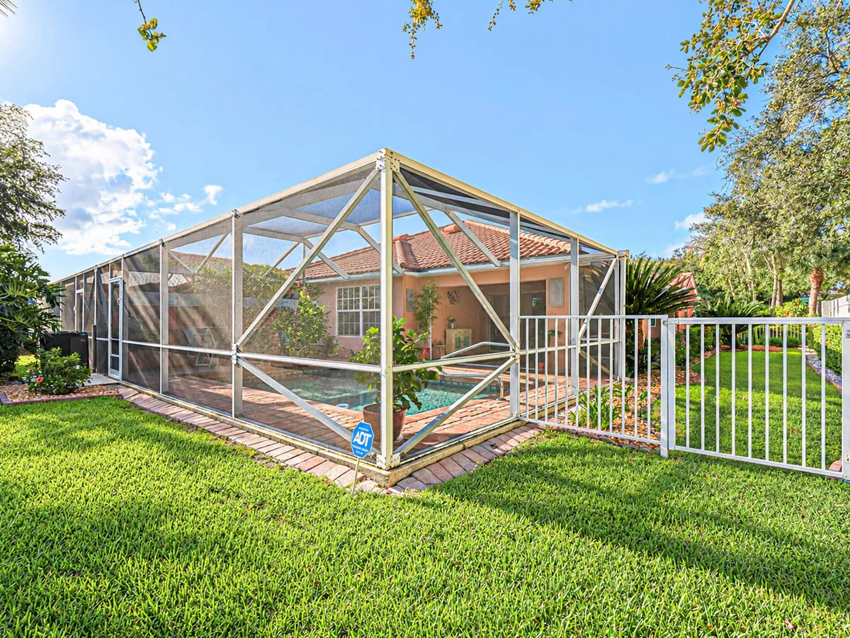 Residence photo 28