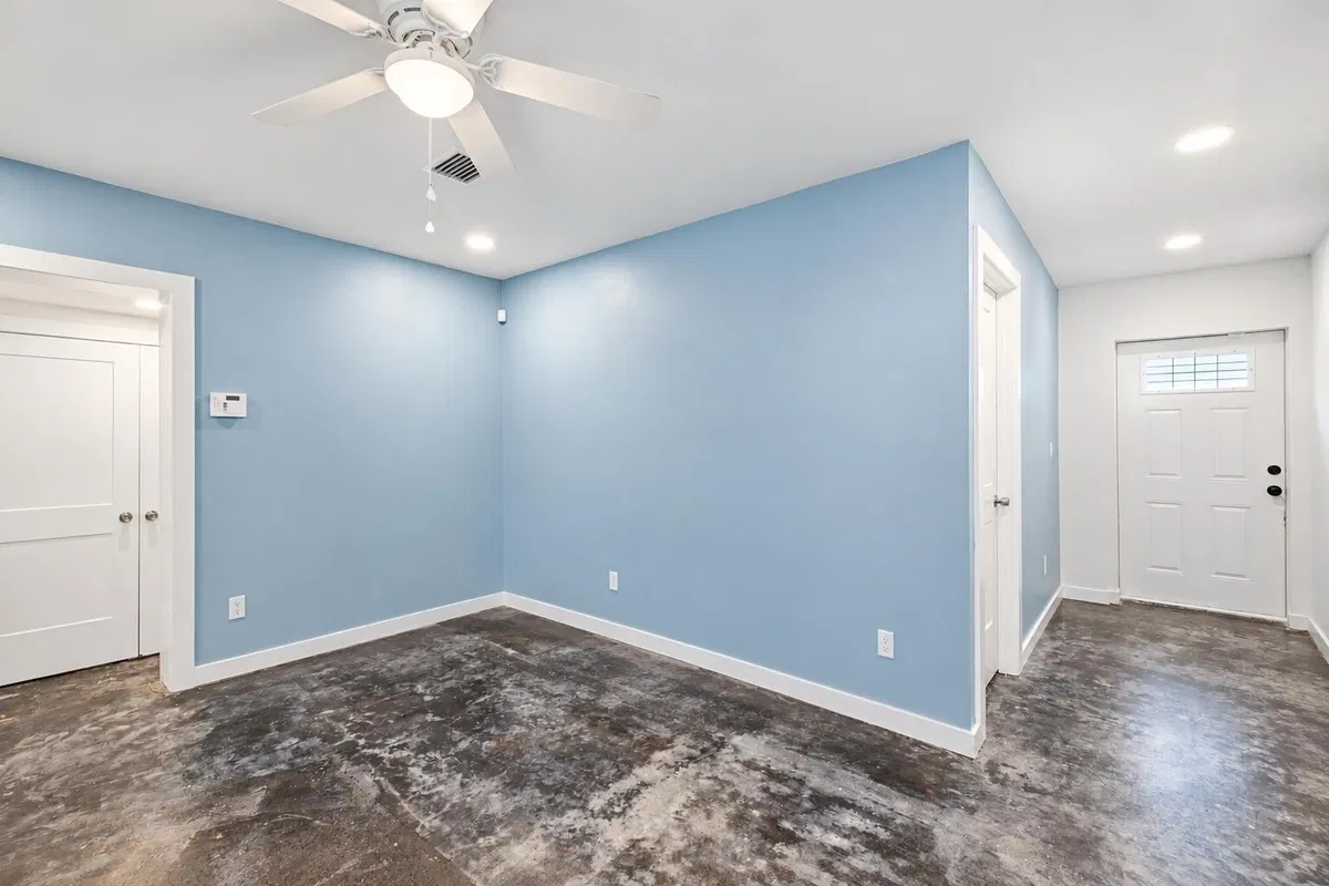 Residence photo 4