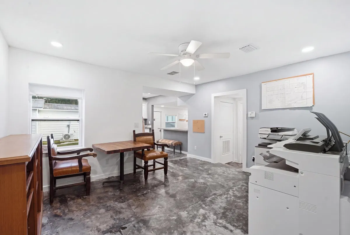 Residence photo 10