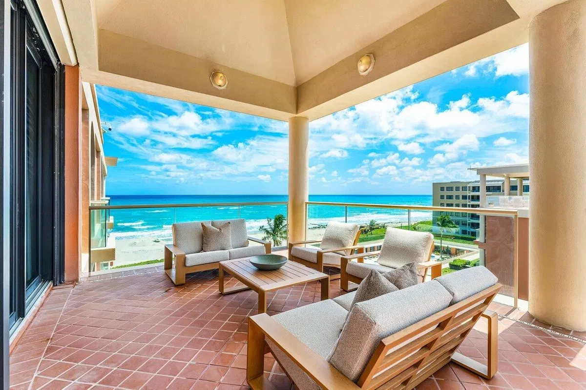 In-Town Palm Beach Unit N PH4 photo 10