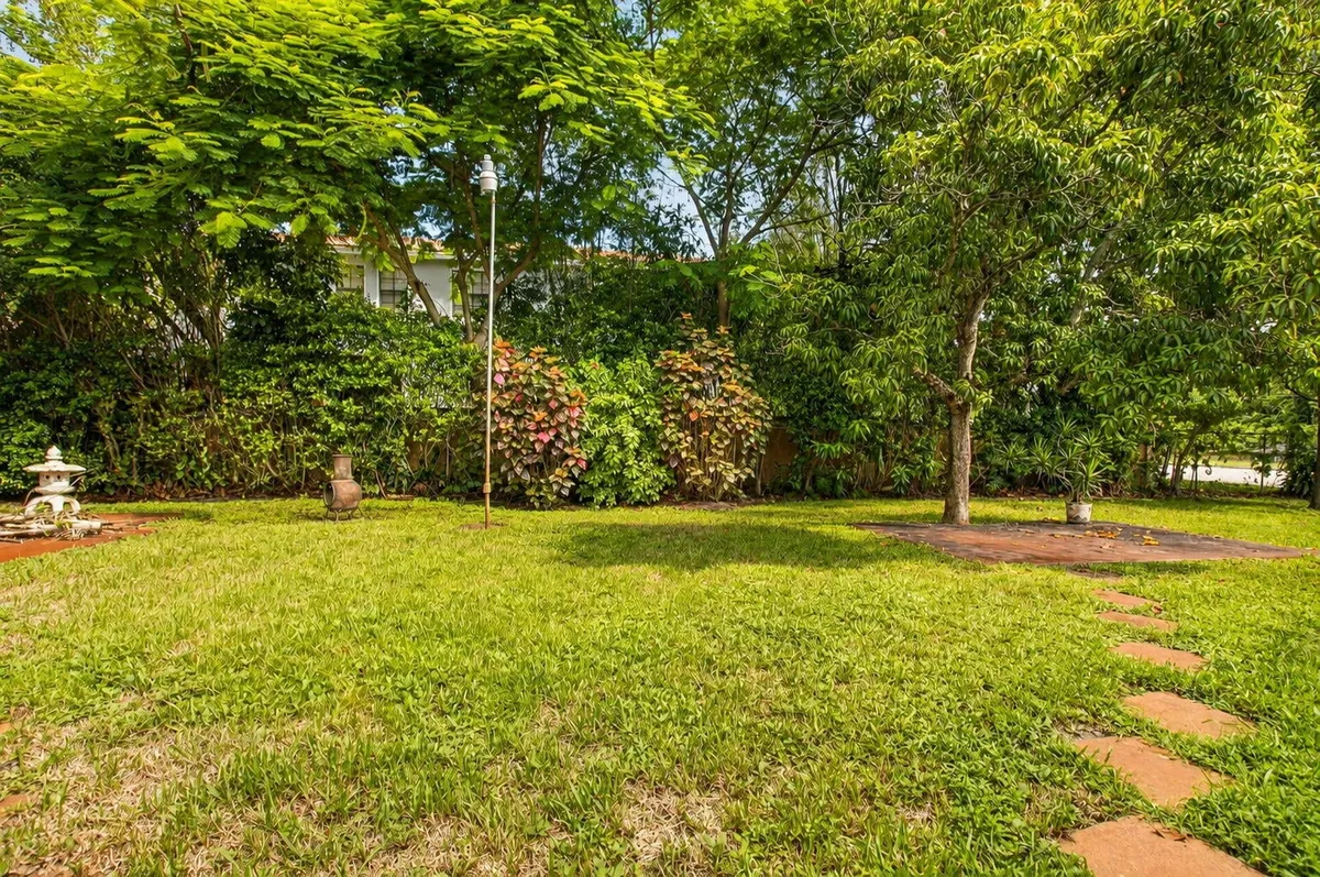 Residence photo 4