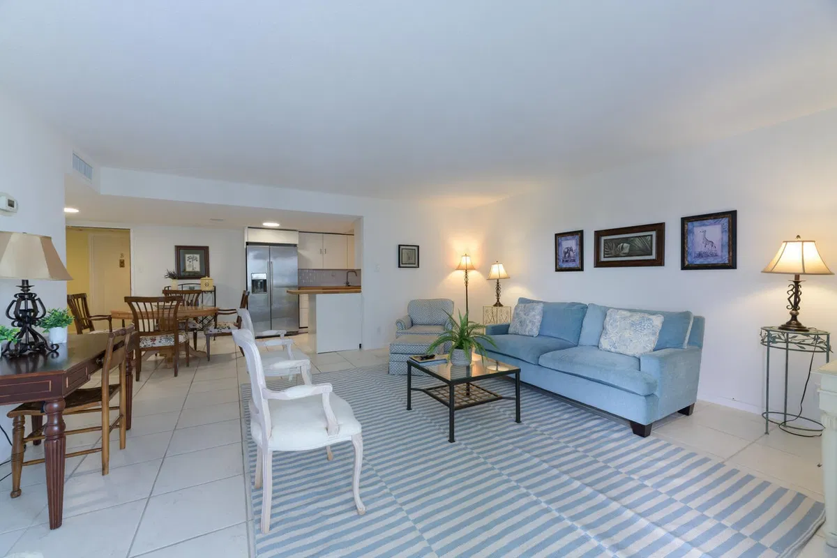 Downtown West Palm Beach Unit 8f photo 4