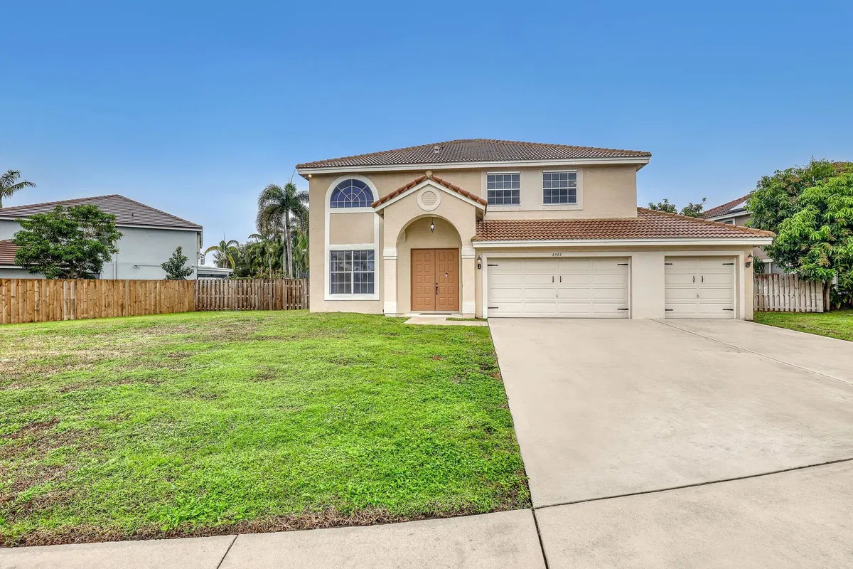 Residence photo 34