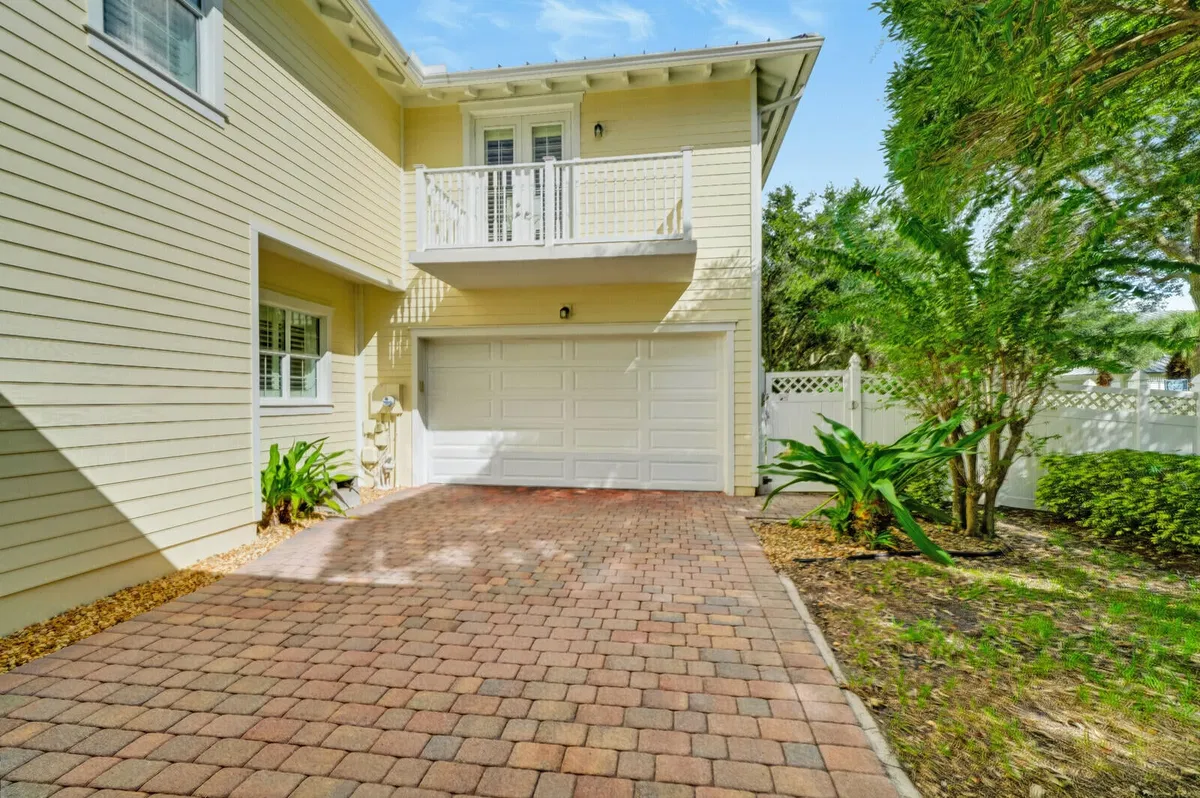 Mallory Creek Abacoa Residence photo 4