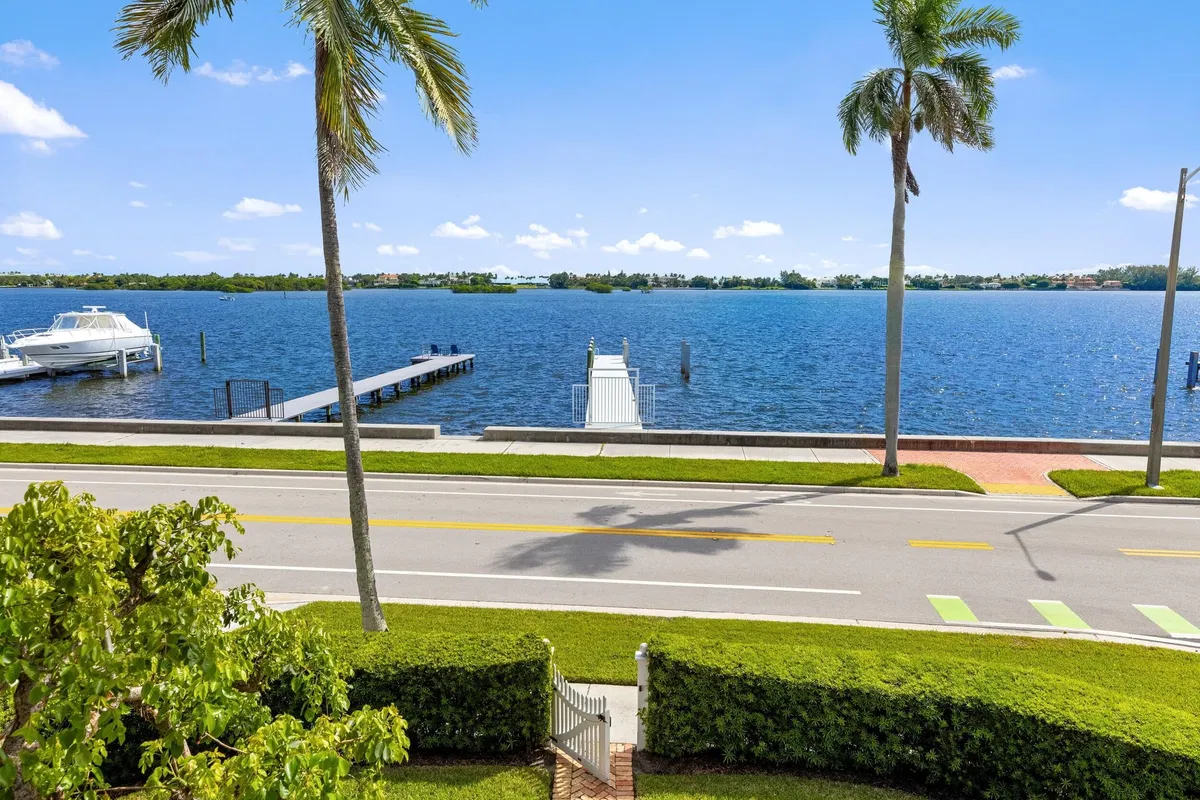 SoSo West Palm Beach Residence photo 49