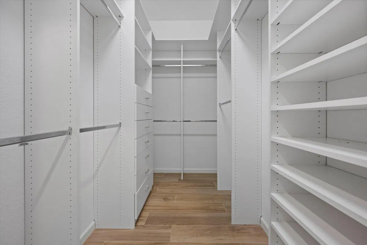 Residence photo 25