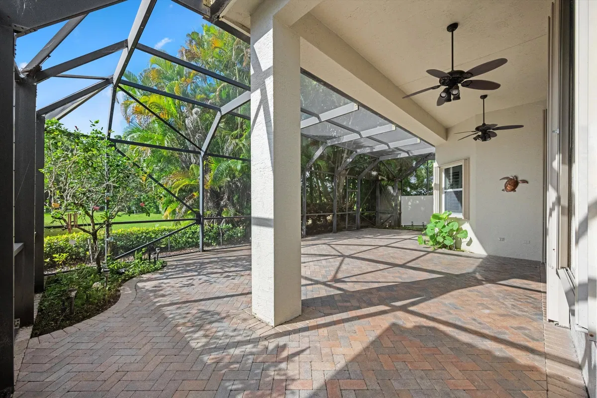 Residence photo 34