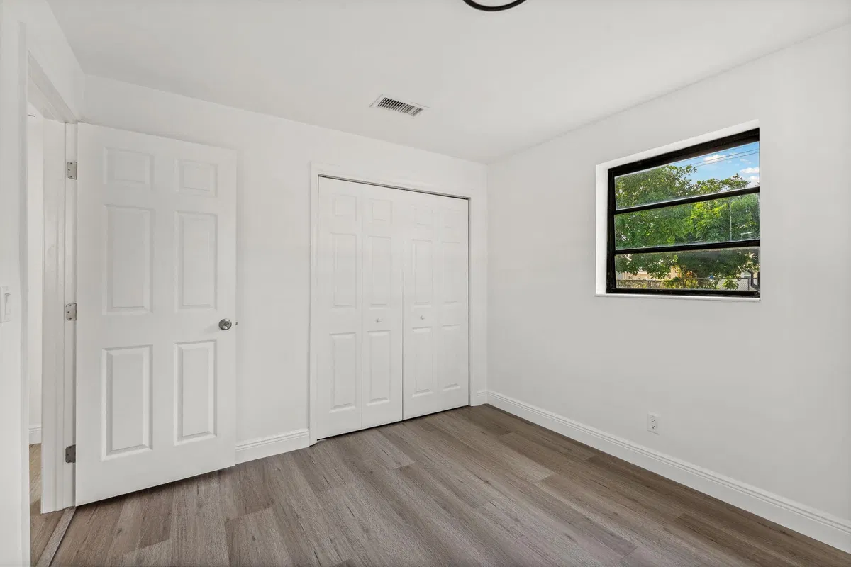 Residence photo 7