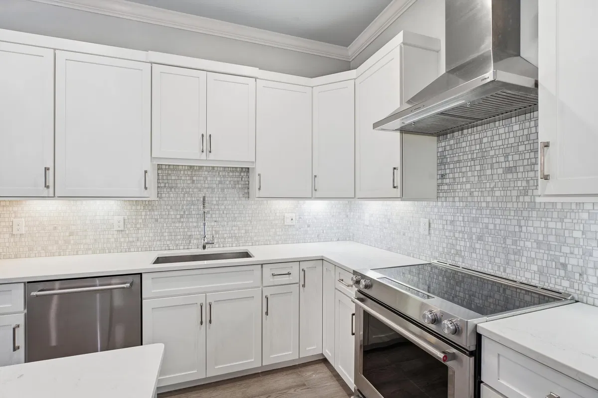 Residence photo 16