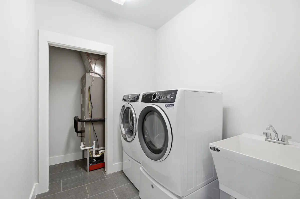 Residence photo 28