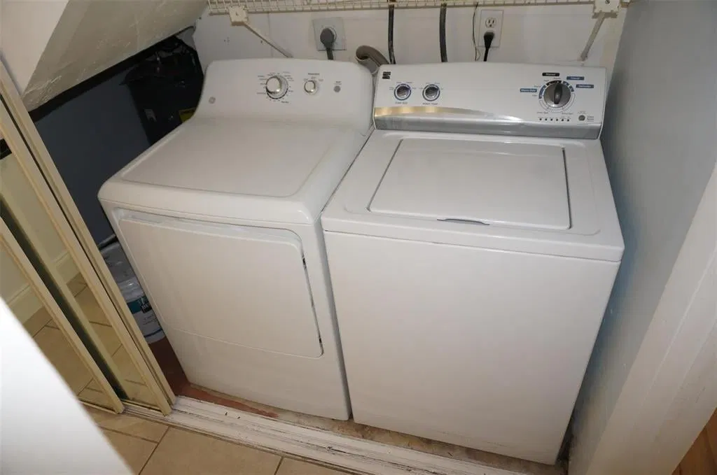 Unit 57-D photo 16