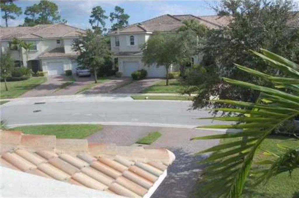 Residence photo 4