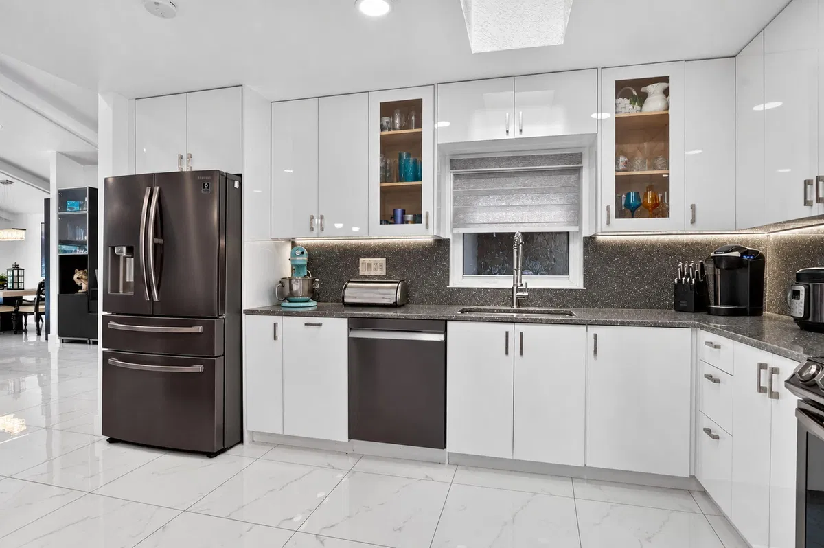 Residence photo 22