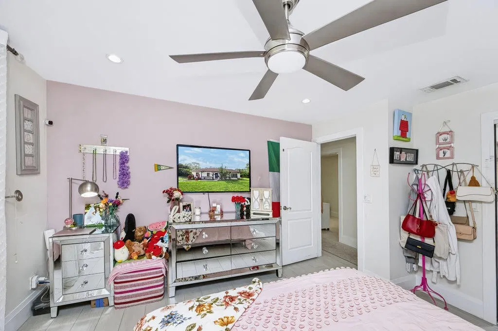 Residence photo 40