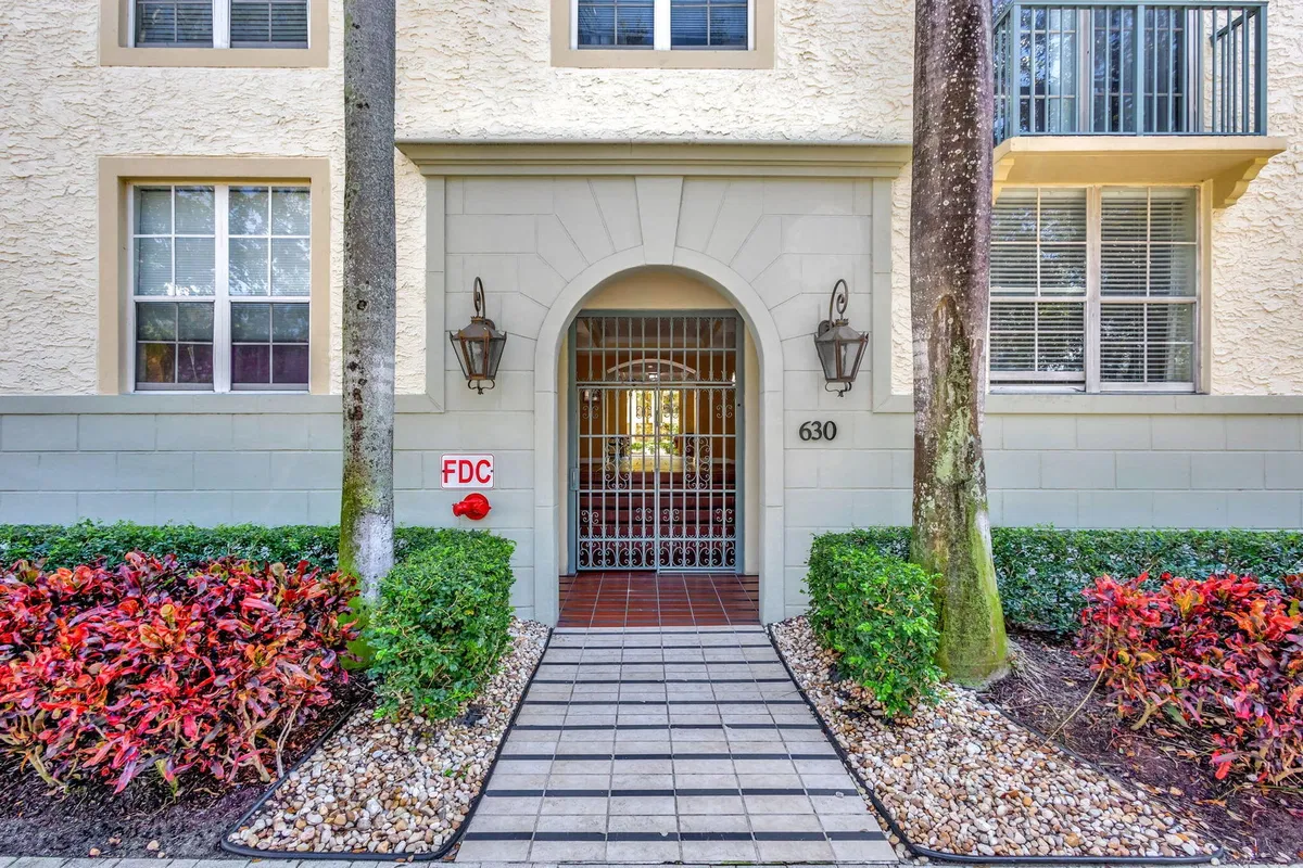 Courtyards in Cityplace Unit 101 photo 22
