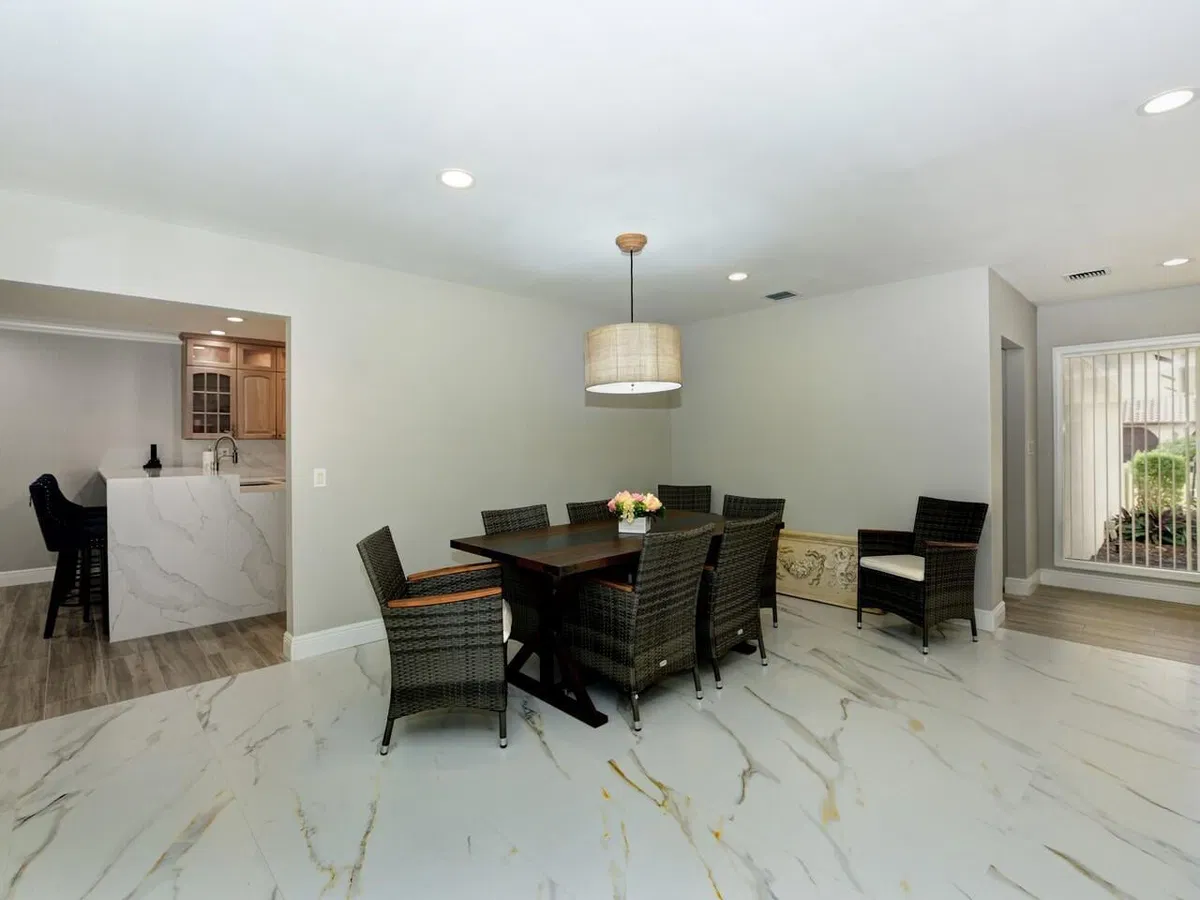 Residence photo 10