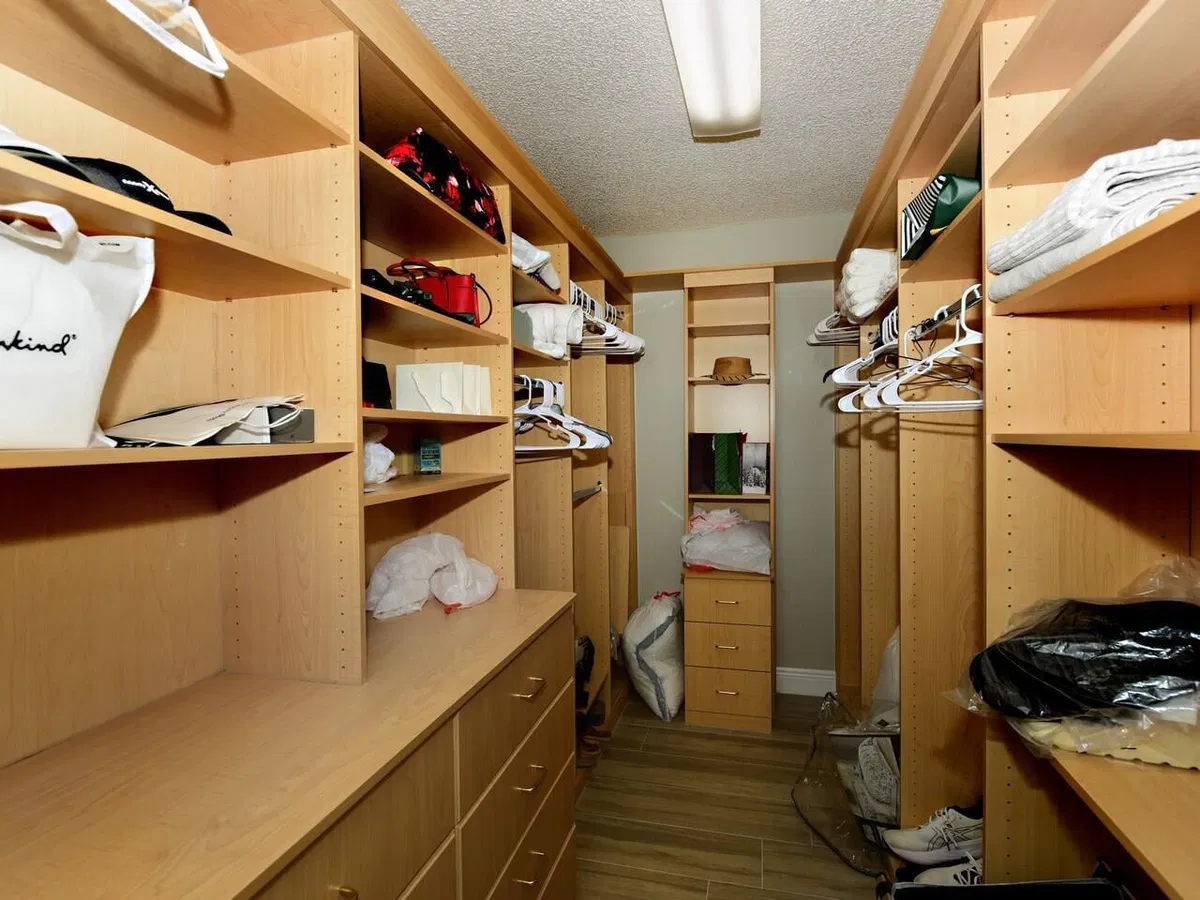 Residence photo 25