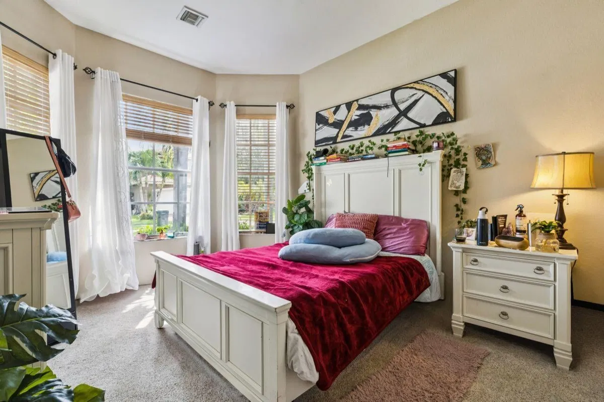  Residence photo 28