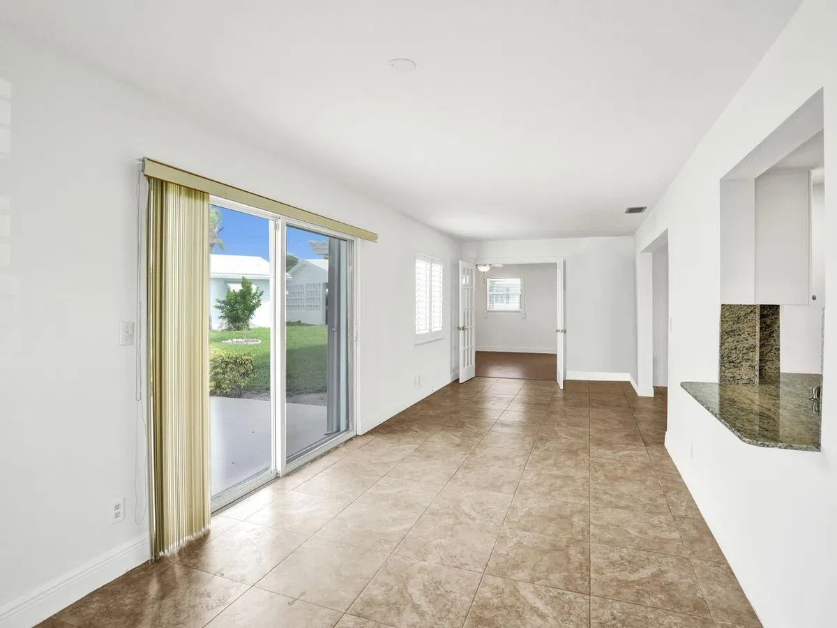 Residence photo 7