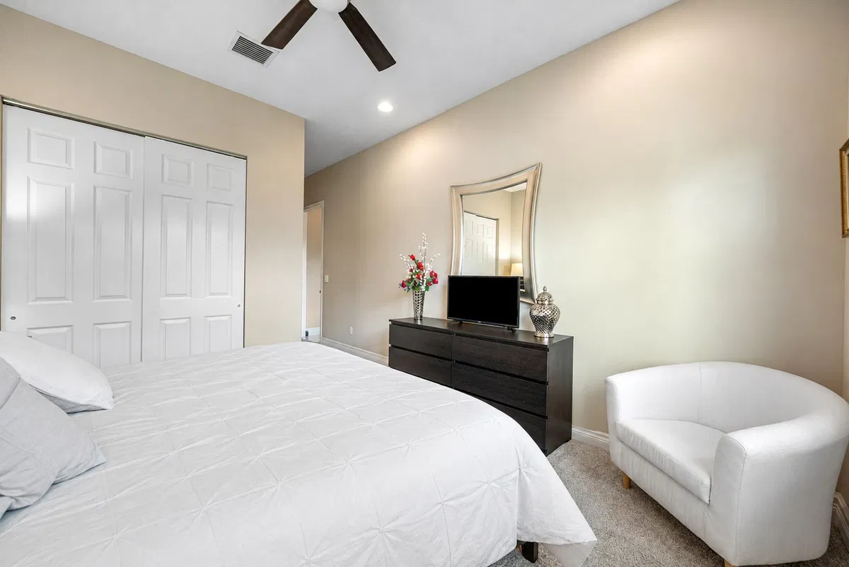 Residence photo 28
