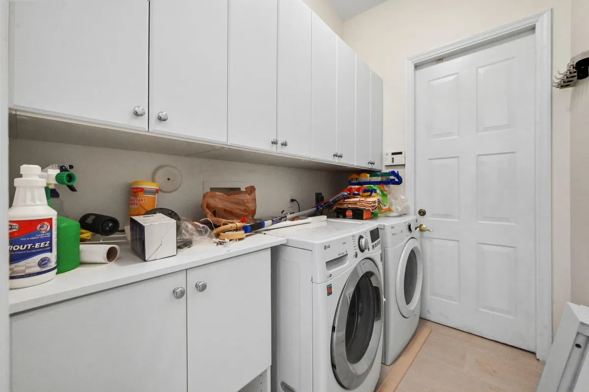  Residence photo 31