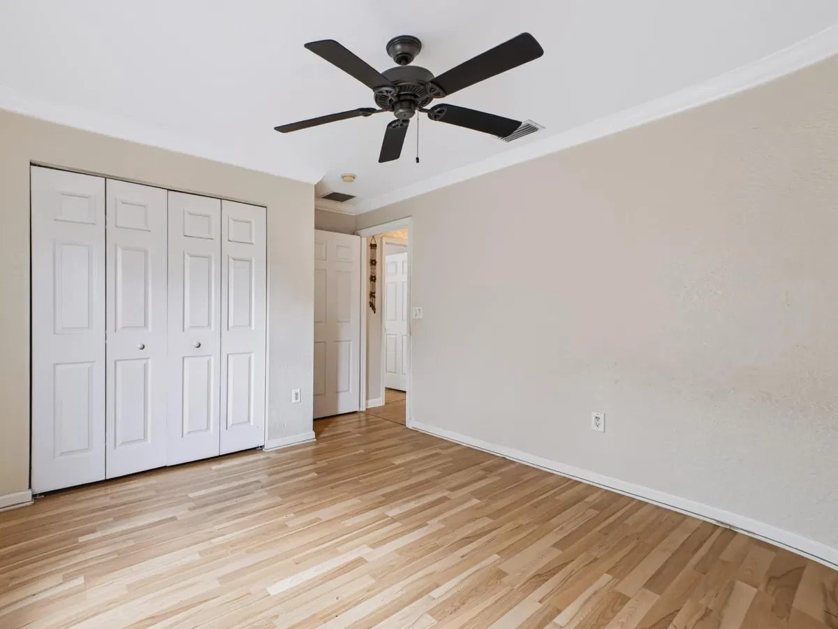 Residence photo 22