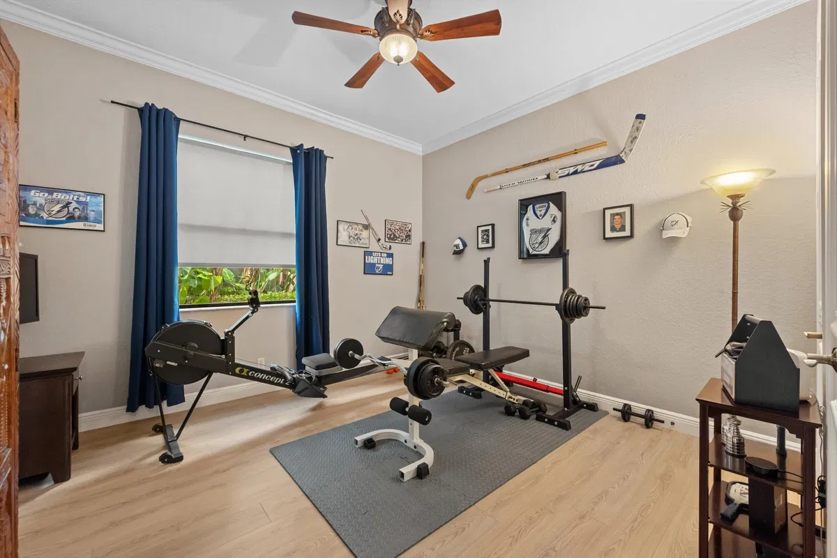  Residence photo 25