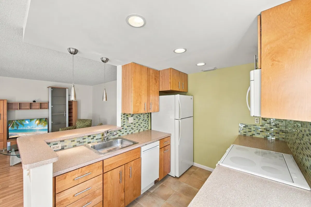 Residence photo 13
