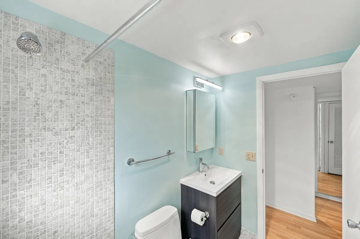 Residence photo 16