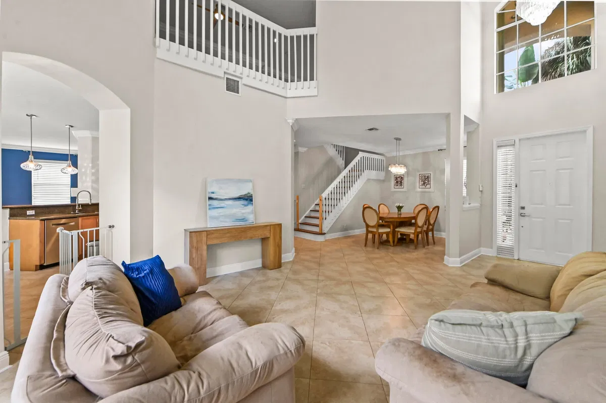  Residence photo 7