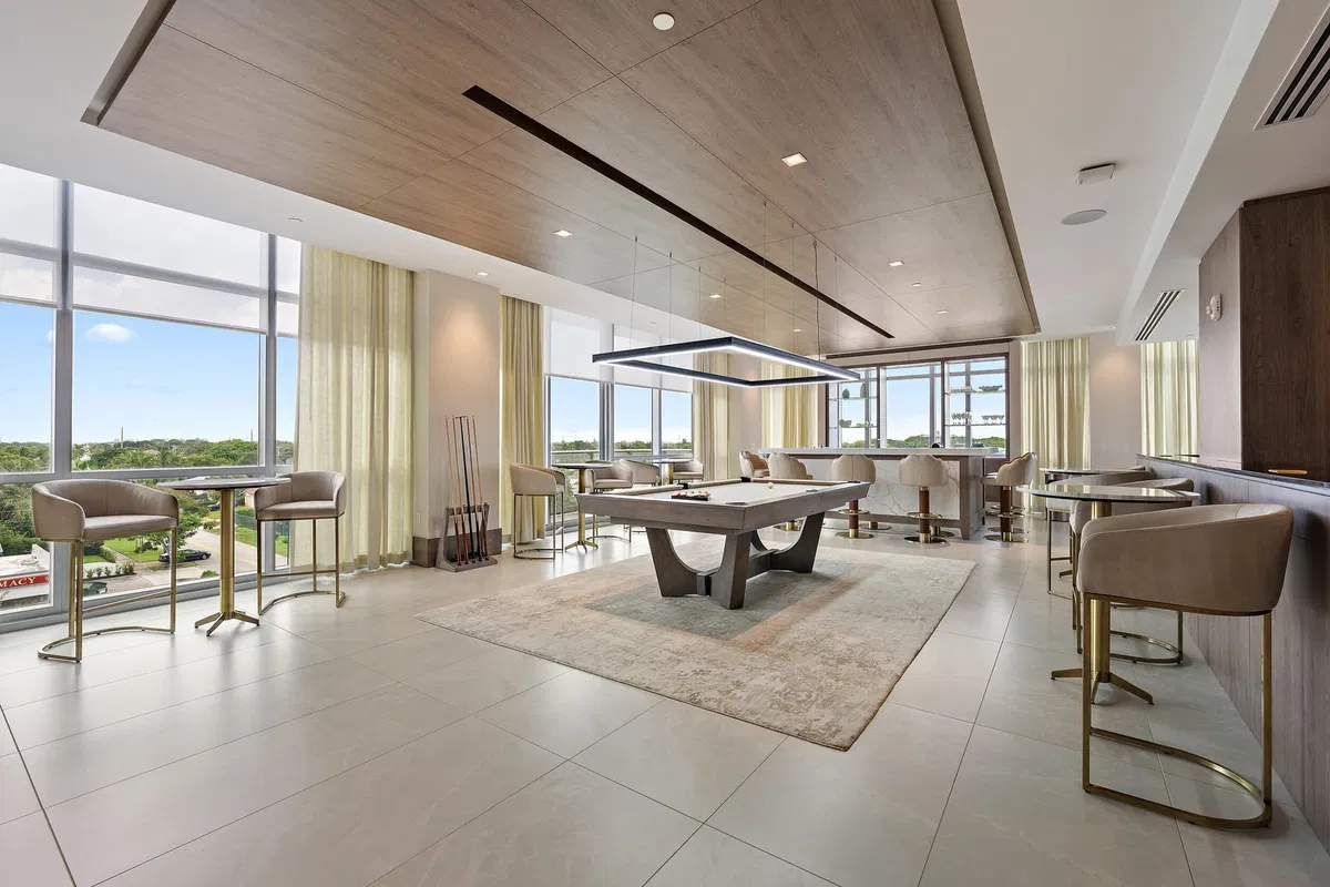 Nautilus 220 Unit 1402 photo 49