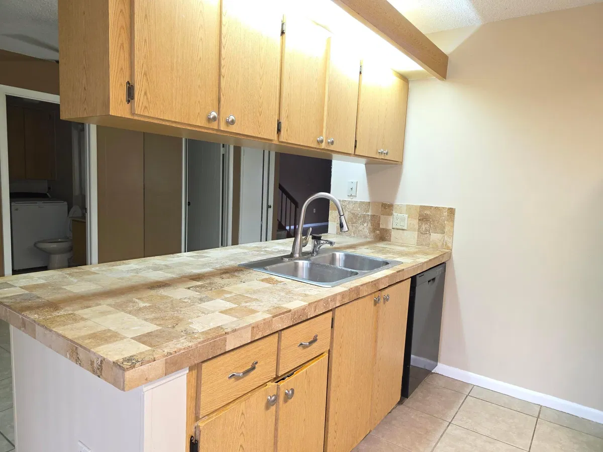 Residence photo 4