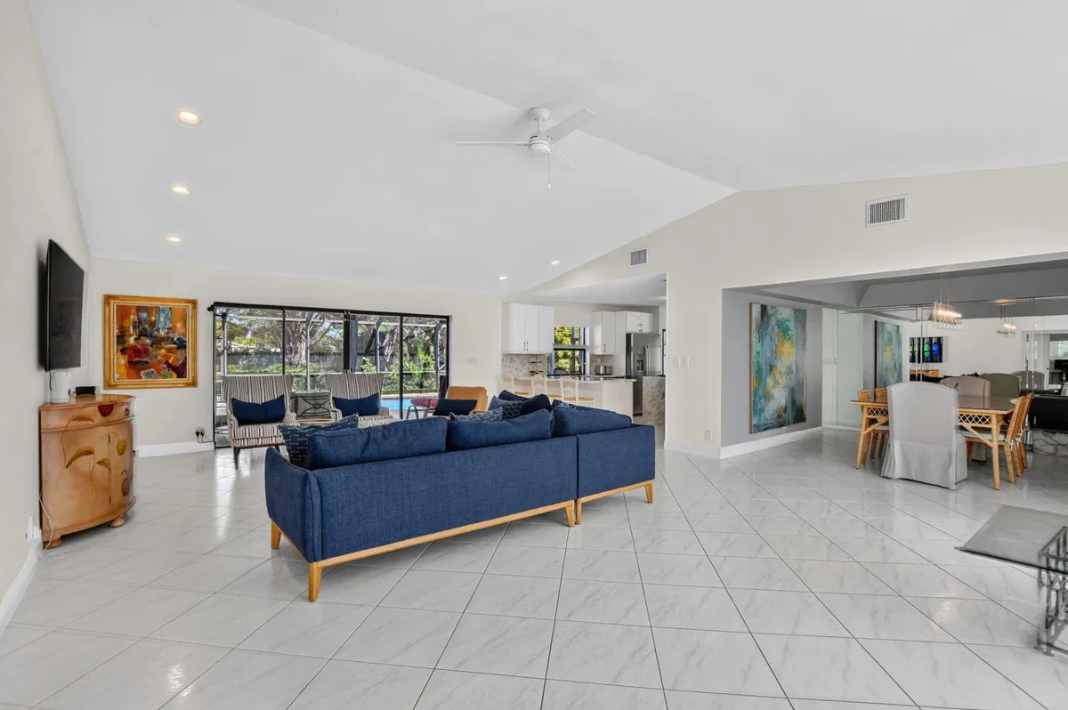 Residence photo 10