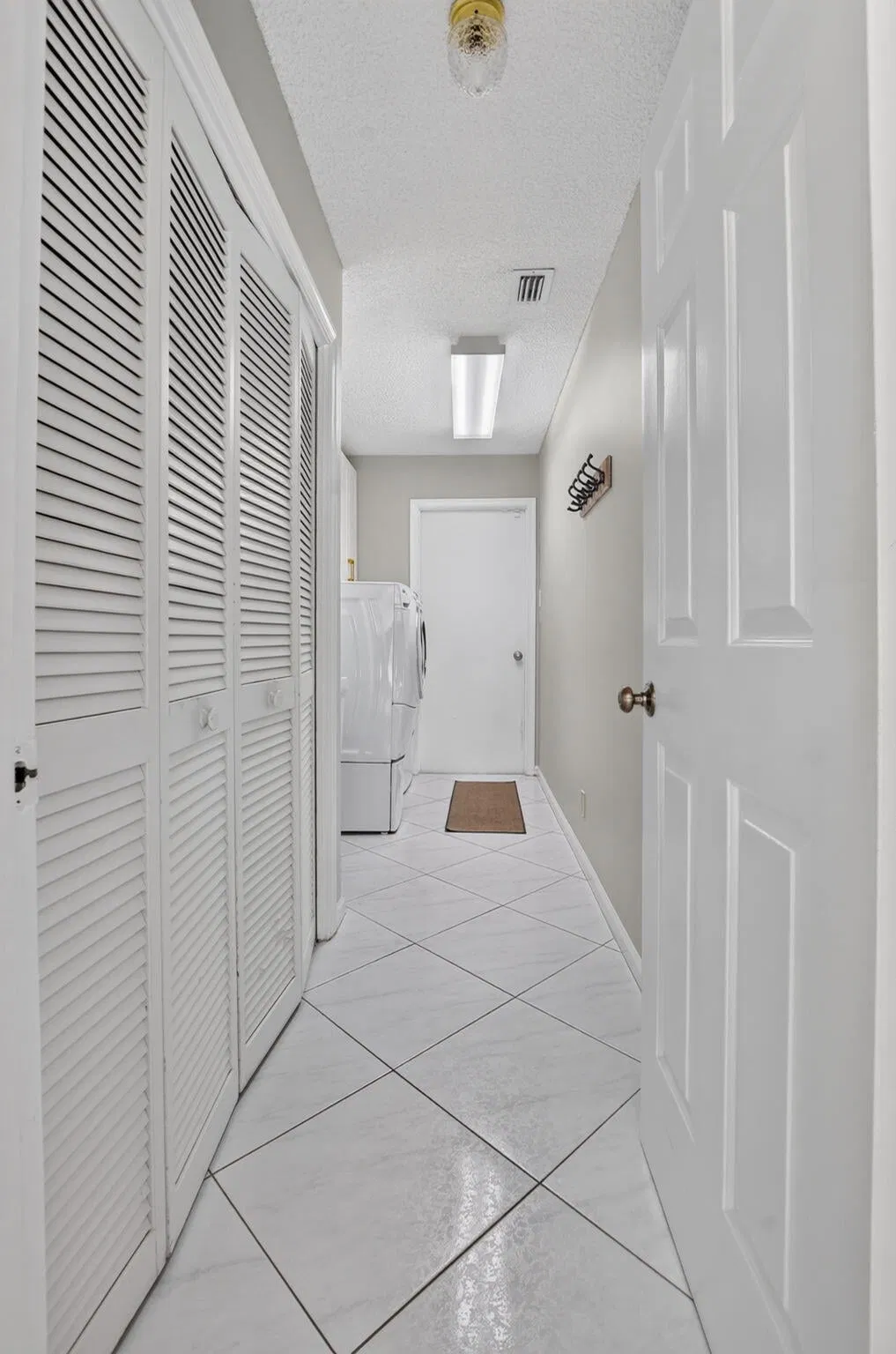 Residence photo 28