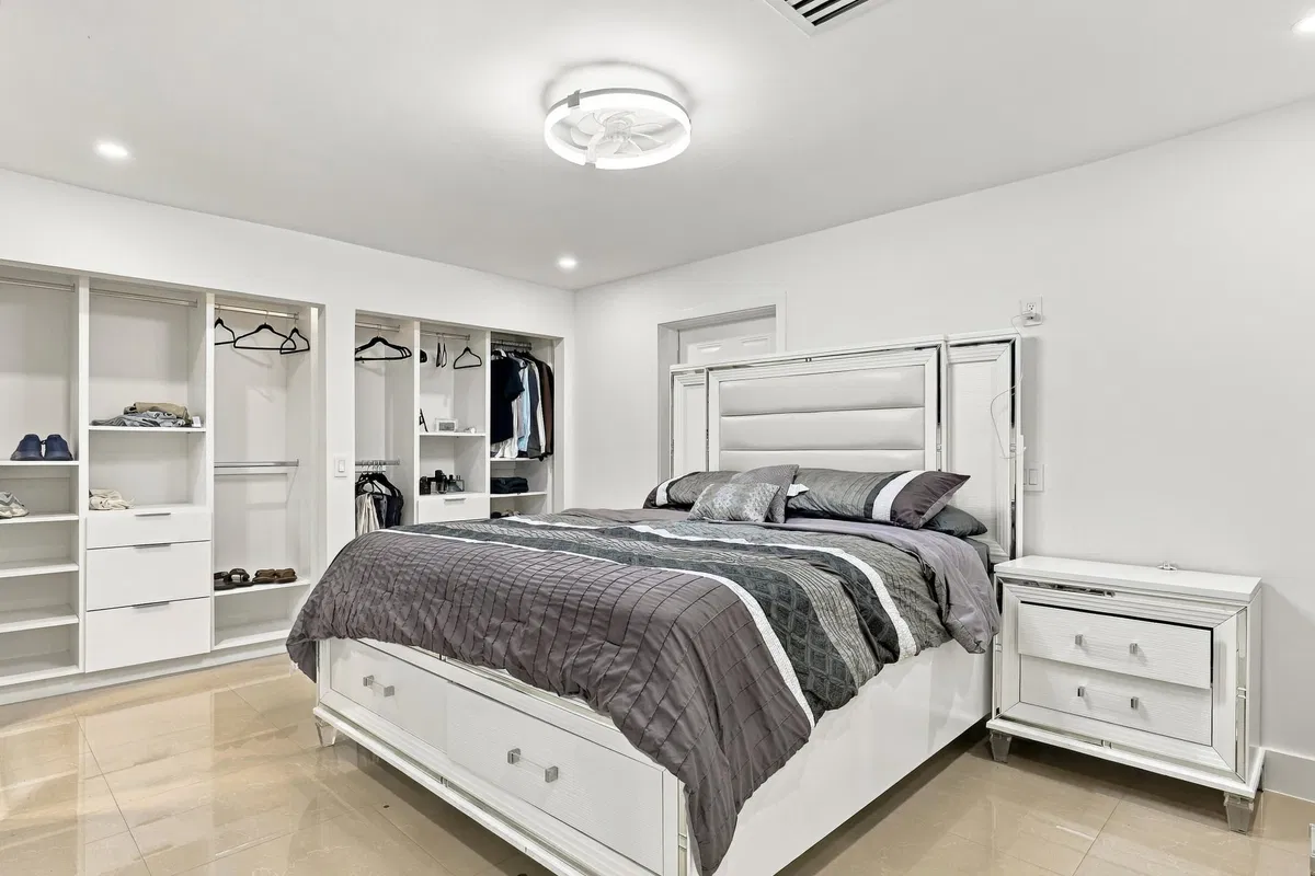 Residence photo 19