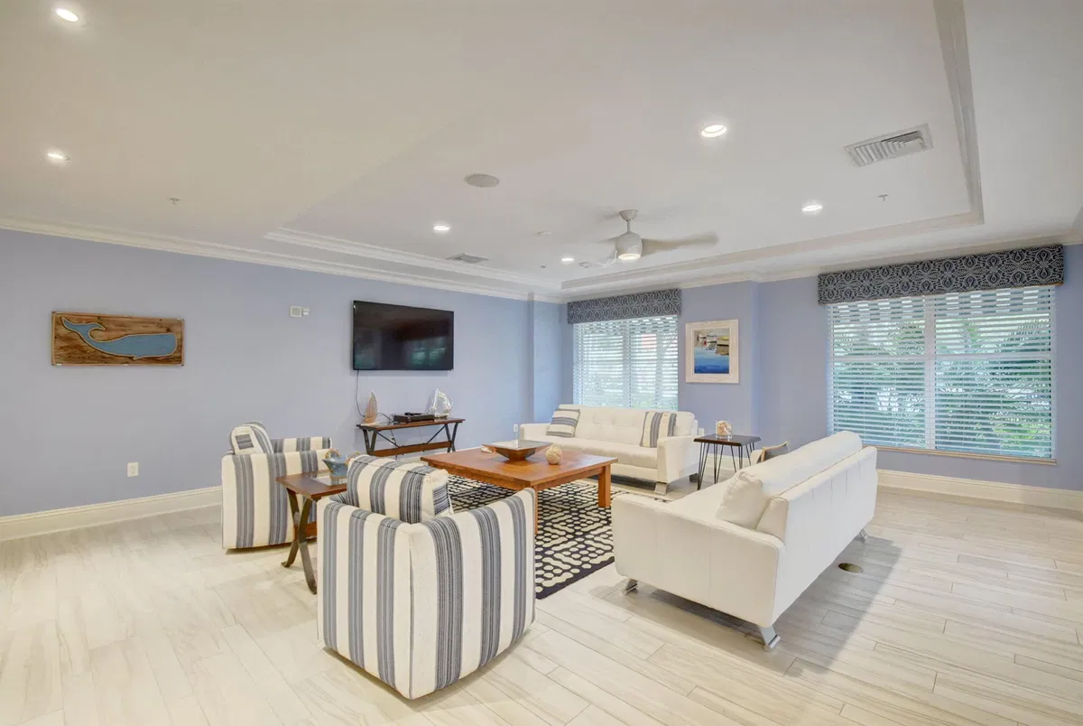 Unit 1604 photo 43