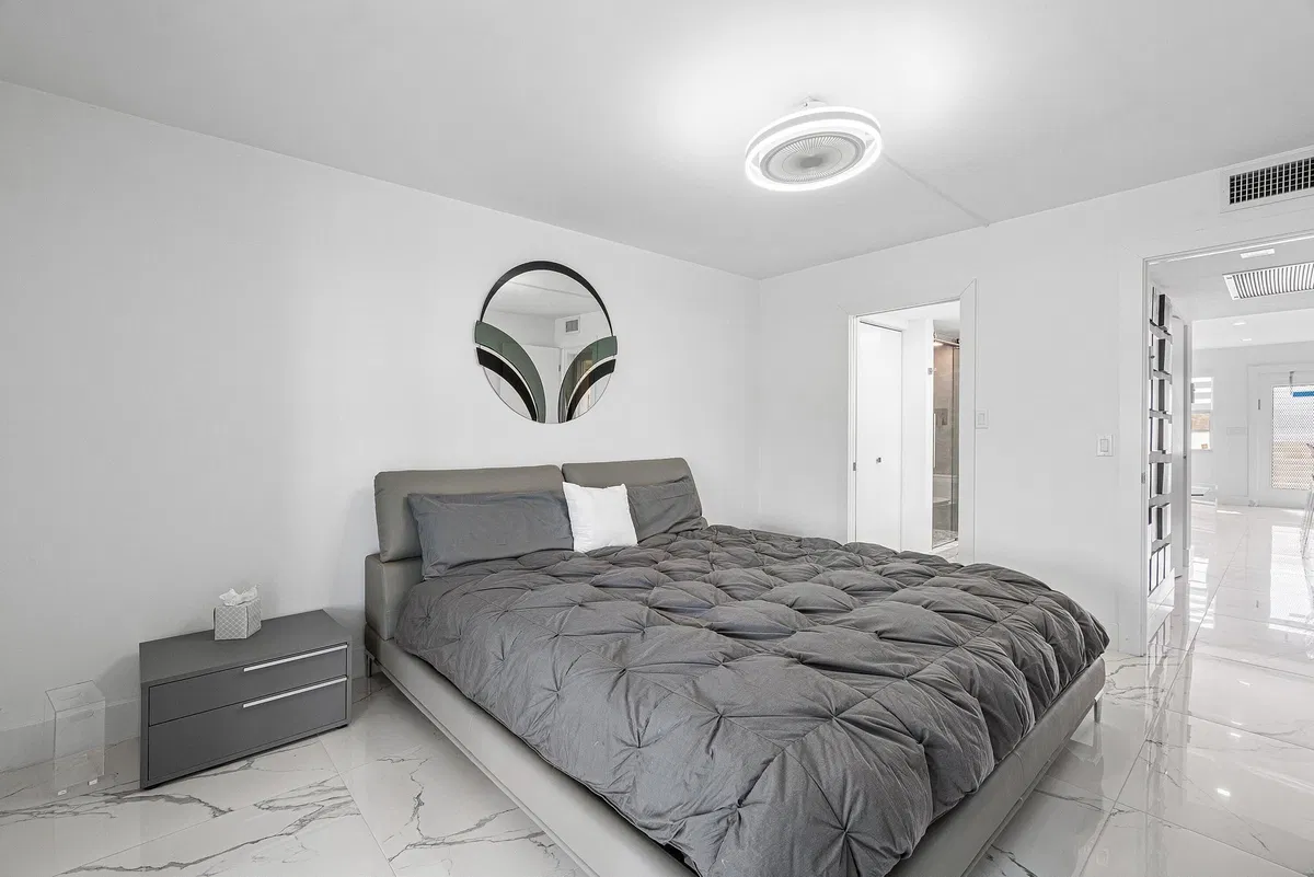 Residence photo 22