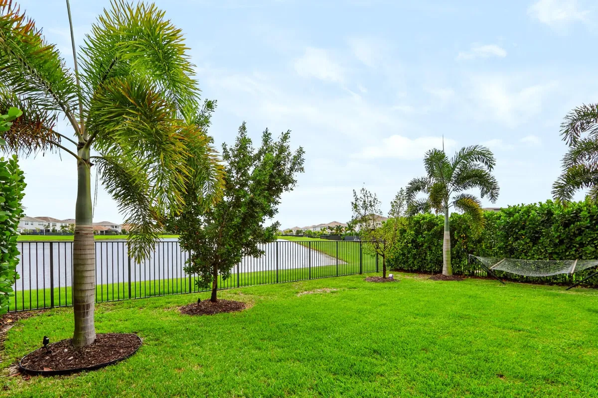 Residence photo 31